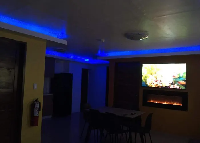 Appartement 5 Min Walk To Famous Blue Water And Tourist Area *