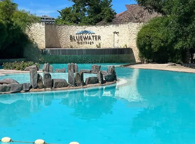 5 Min Walk To Famous Blue Water And Tourist Area
